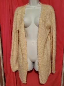 #994 NEW WITH TAGS Every Detail sweater